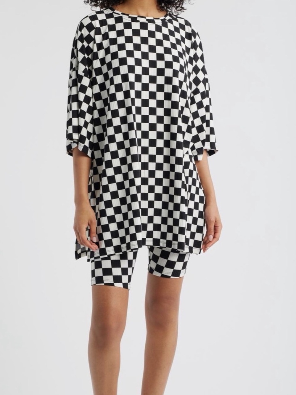 DRESSED IN LALA. WOMENS BLACK WHITE CHECKER MALONE RIBBED BIKER SET MEDIUM